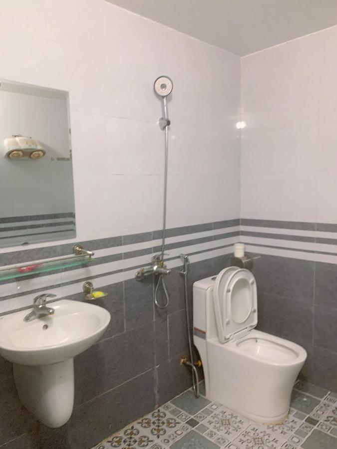 Nha Nghi Cu Ti Bed & Breakfast Ban Cong Na Exterior photo